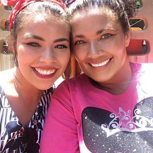 Meet your Posher, Cheri